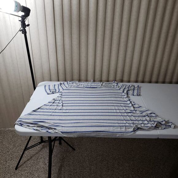 LuLaRoe Gray Top Blue White Horizontal Stripes Scoop Neck Slits Extra Wide - Picture 5 of 7